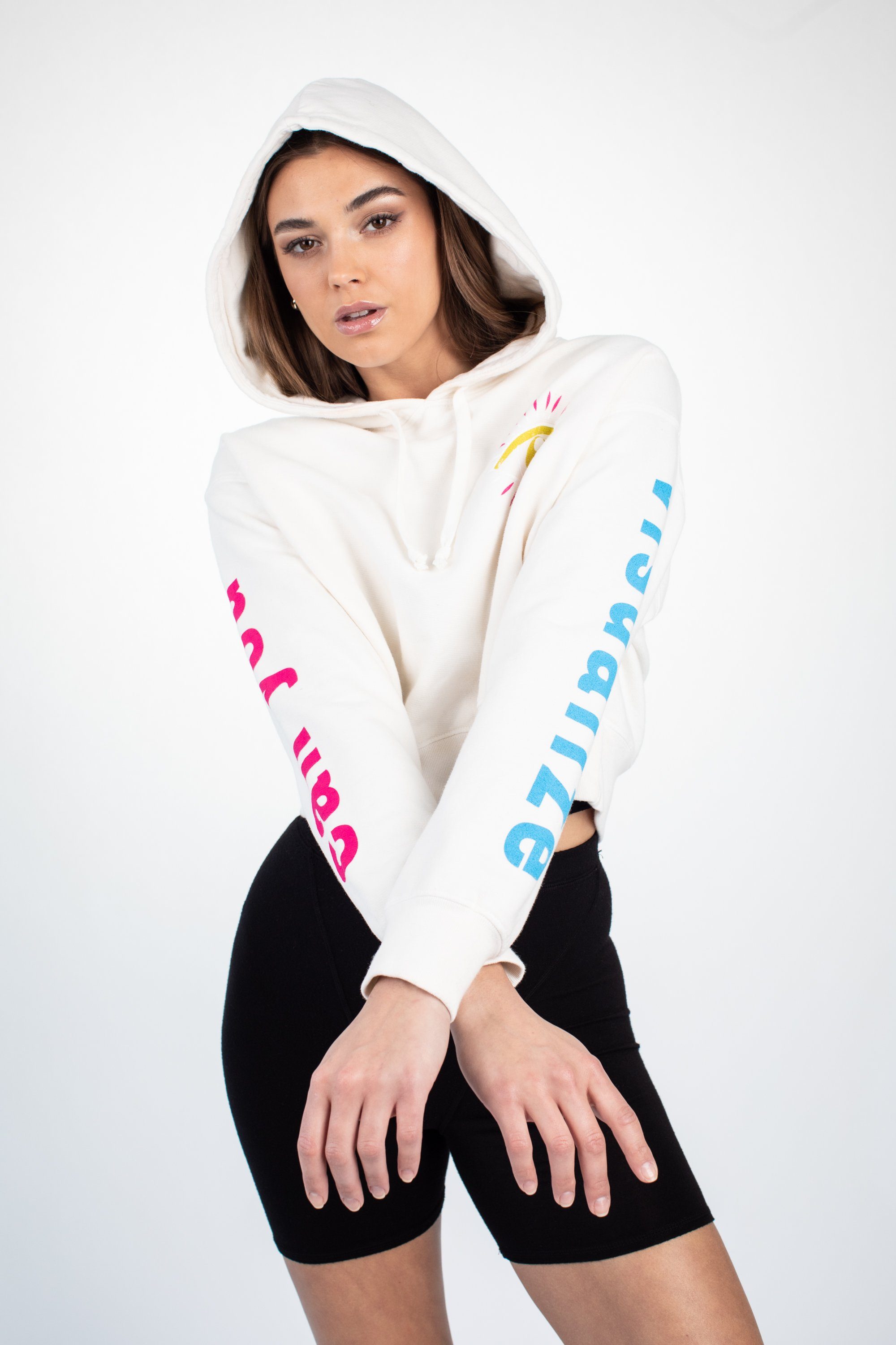 CROP HOODIE - CAN YOU VISUALIZE - WHISPER WHITE