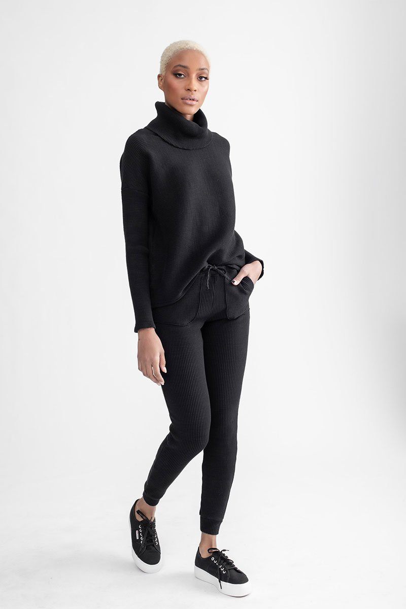 Chunky Turtle Neck Top Black