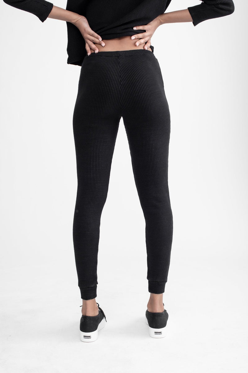 The High Waisted Jogger in black – MeMi Collective