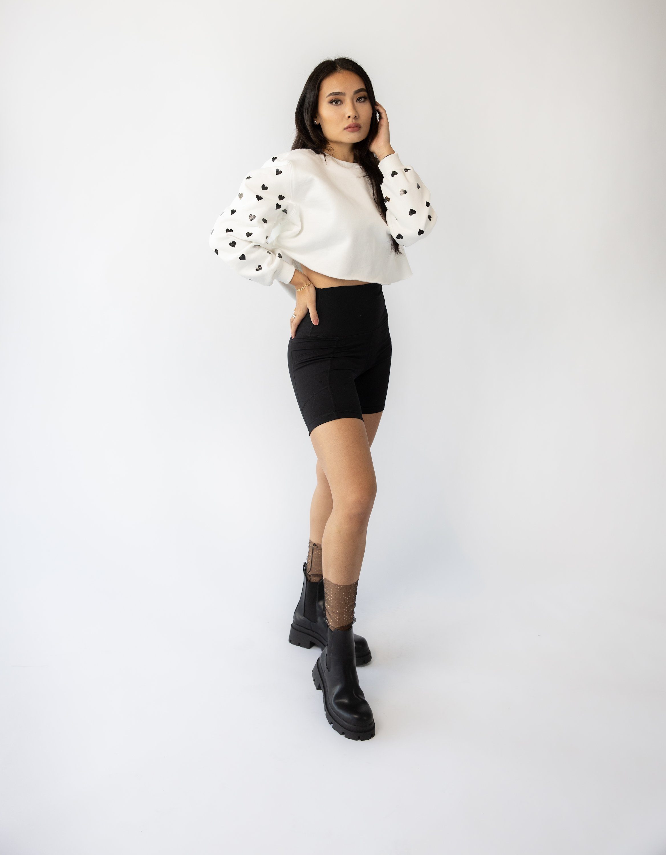 CROPPED CREW - HEART SLEEVES - WHISPER WHITE