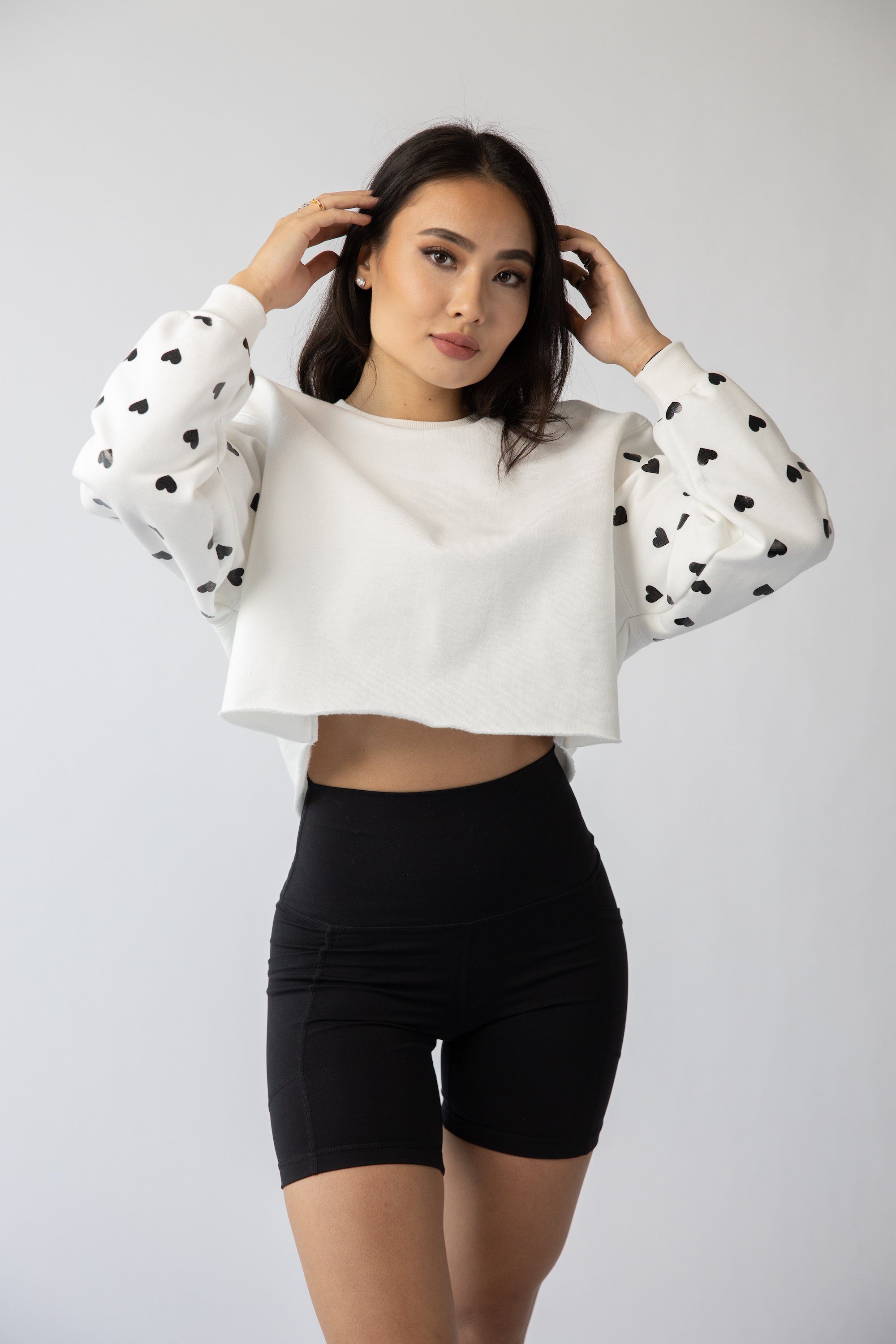 CROPPED CREW - HEART SLEEVES - WHISPER WHITE