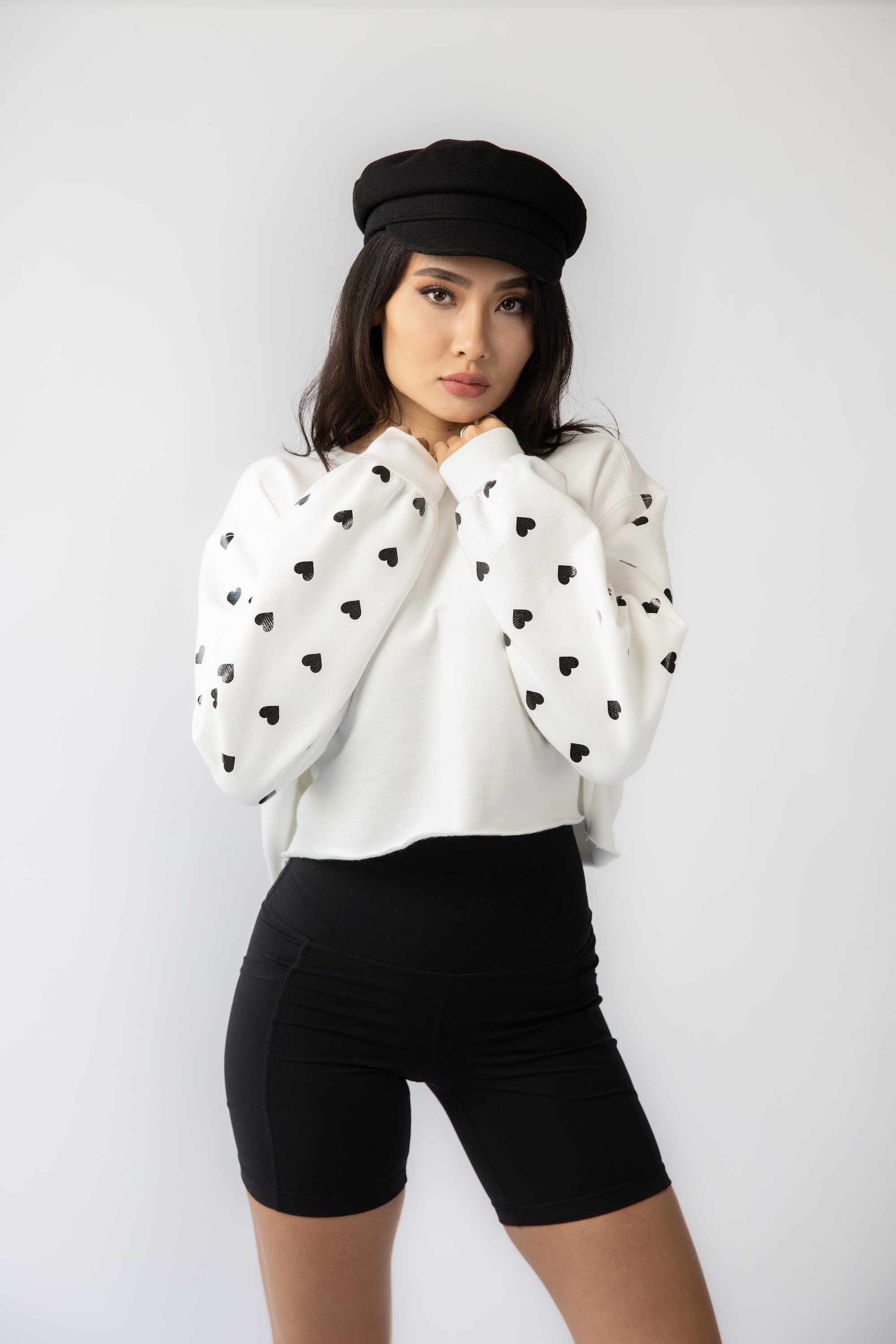 CROPPED CREW - HEART SLEEVES - WHISPER WHITE