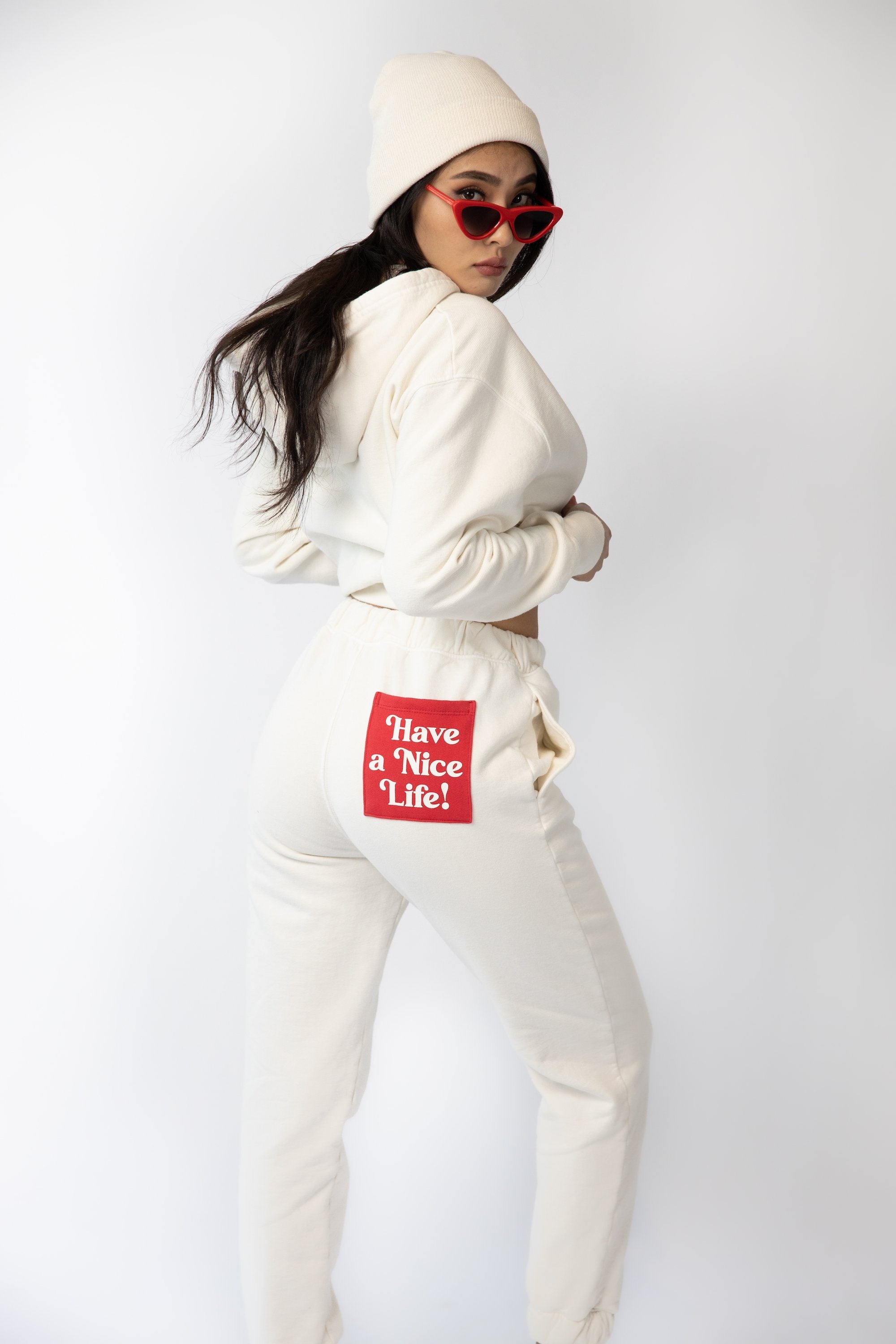 CROPPED HOODIE - HAVE A NICE LIFE - WHISPER WHITE