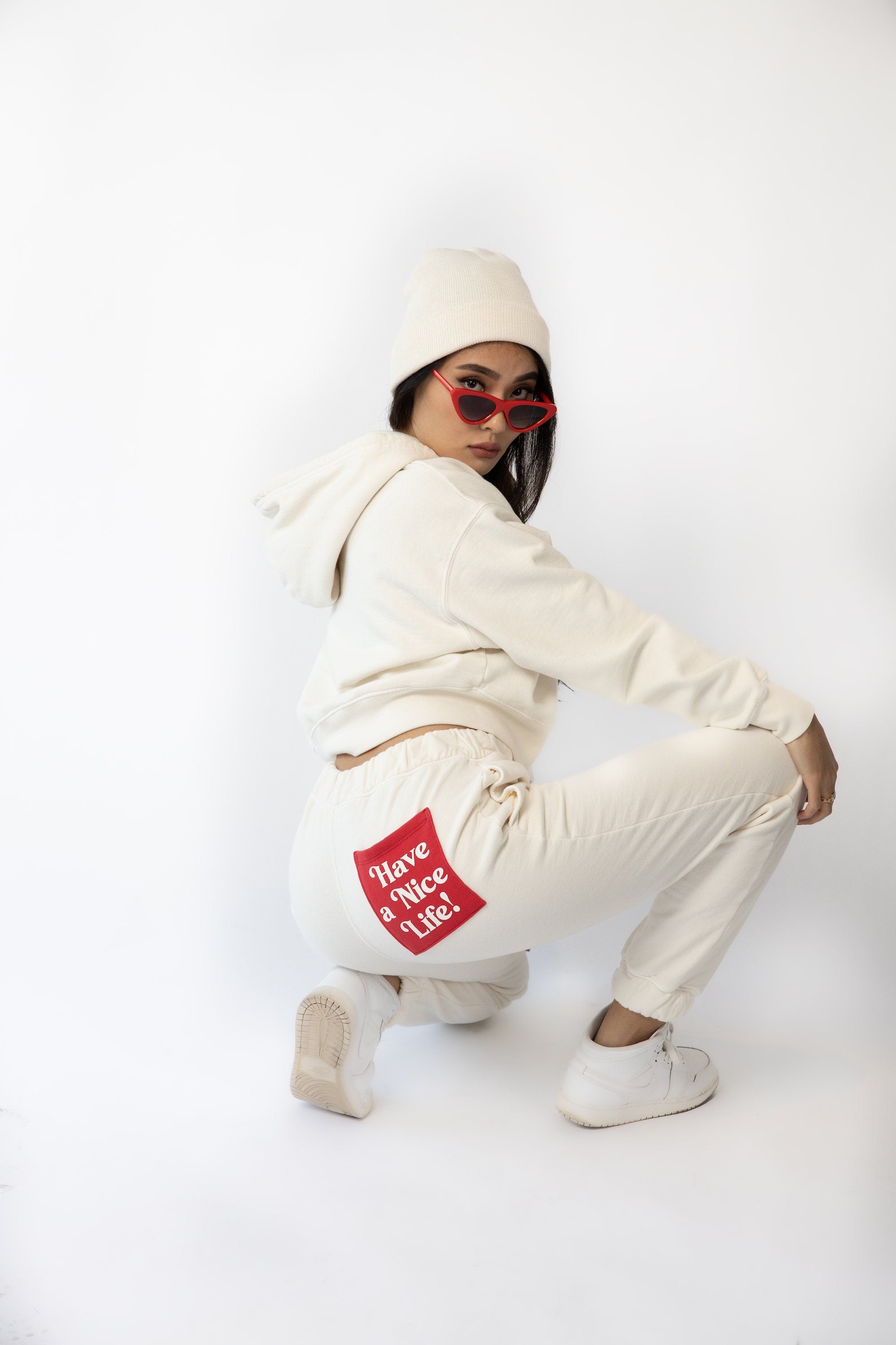 CROPPED HOODIE - HAVE A NICE LIFE - WHISPER WHITE