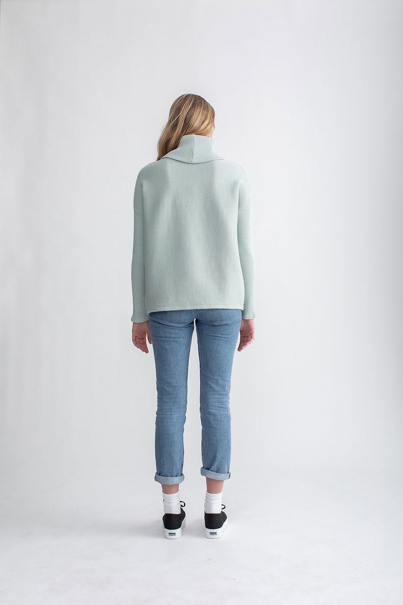 Chunky Turtle Neck Top Dew – AMVI Collection